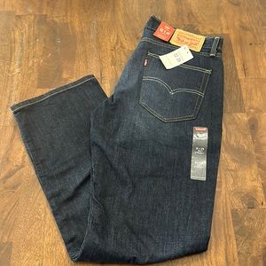 Men’s NWT Levi’s 514 straight jeans 32 x 29
